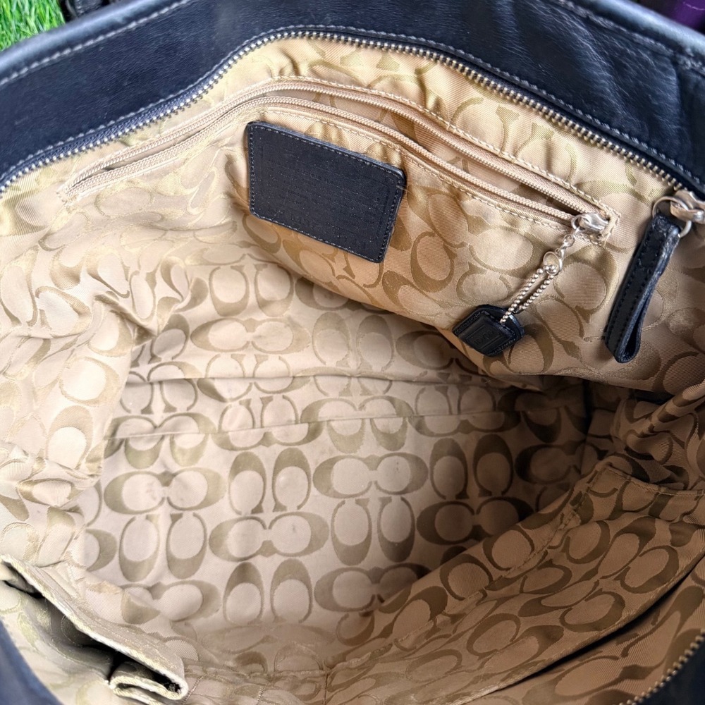 Coach Hampton Black Leather Tote Bag Buckle Straps 9213 - Picture 4 of 10